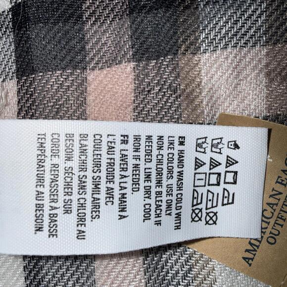 American Eagle Outfitters Scarf Black White Plaid Oversized Acrylic Scarf NWT - Picture 5 of 10